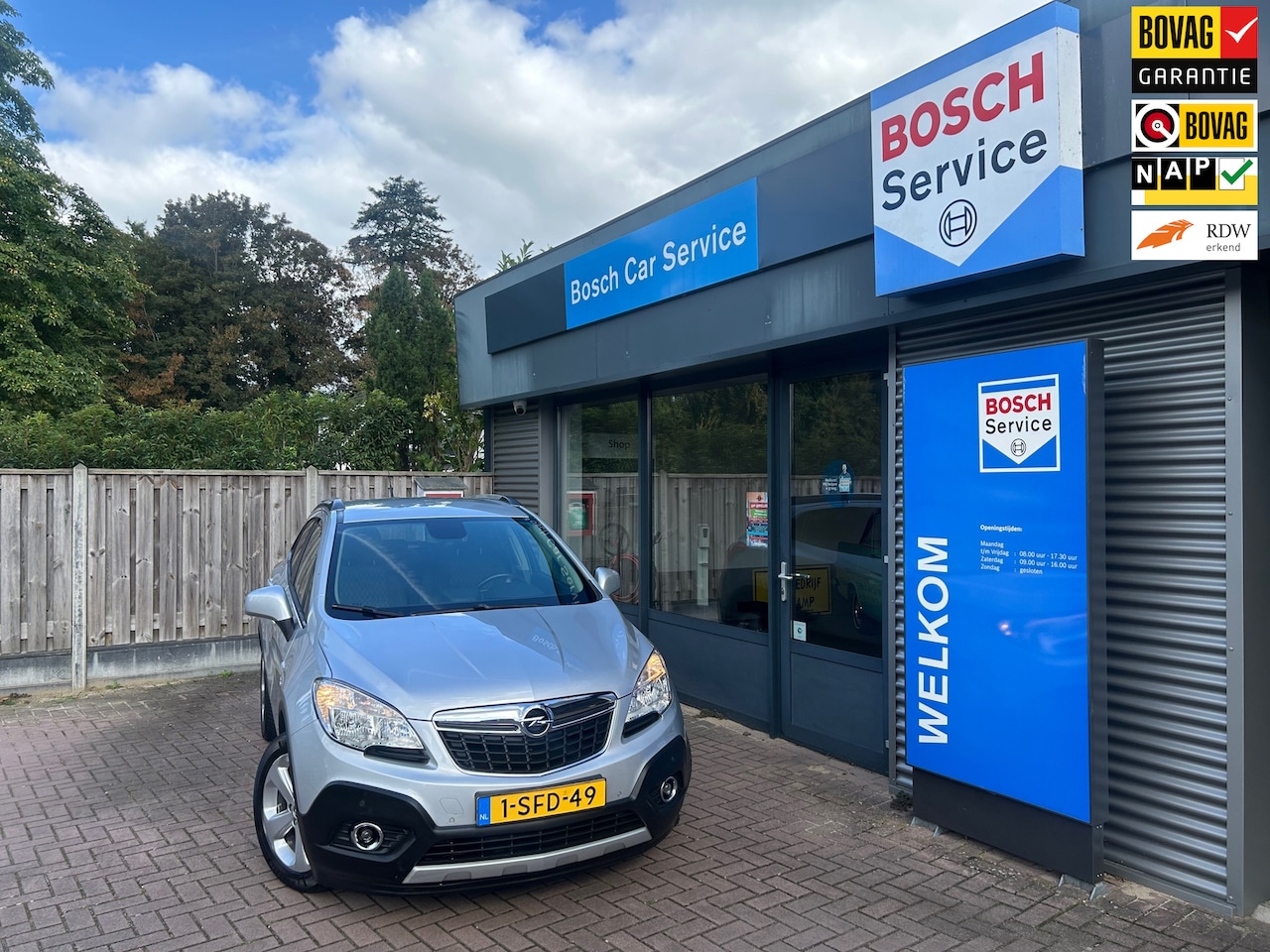 Opel Mokka - EDITION 1.4T 4x4 Navi, LM Velgen 18 inch. Winterpakket, Trekhaak - AutoWereld.nl