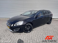 Volvo V60 - 1.6 T3 Summum | Stoelverwarming |