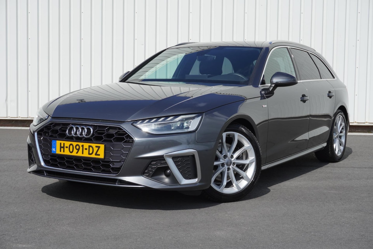 Audi A4 Avant - 35 TFSI Launch edition Sport | Airco | Virt. cockpit | Vol opties | Elek. pakket | PDC | D - AutoWereld.nl