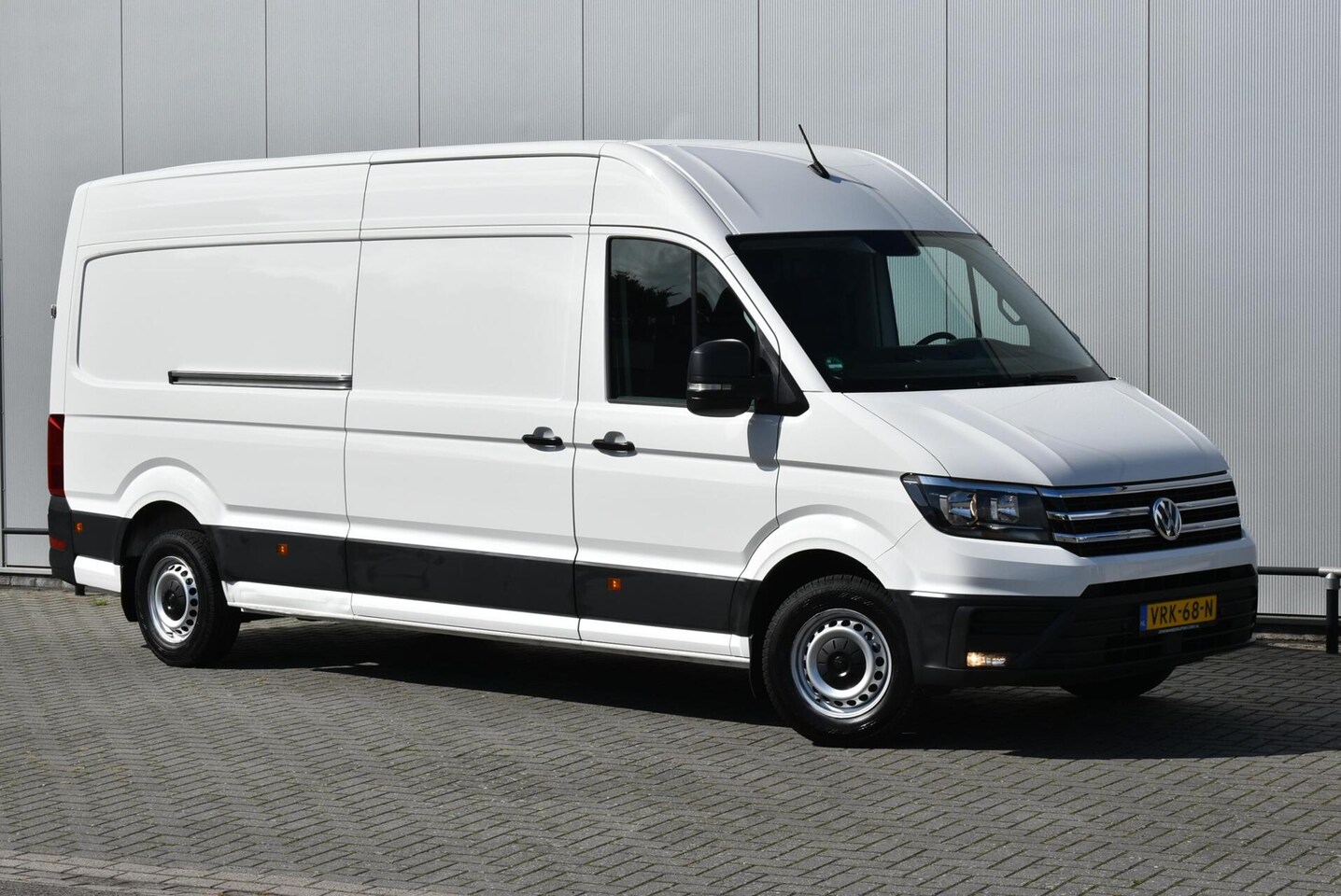 Volkswagen Crafter - Bestel 35 2.0 TDI L4H3 - AutoWereld.nl