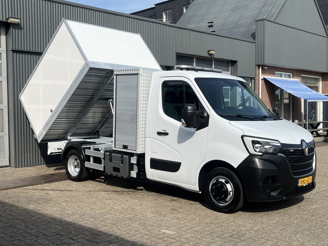 Renault Master - 2.3 dCi 145pk N1 Kipper Snipperopbouw Snipperwagen Gereedschapskist Trekhaak 3000kg trekge - AutoWereld.nl