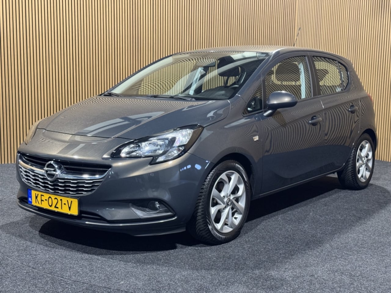 Opel Corsa - 1.4 Edition 5-drs| Trekhaak, Airco, Cruise - AutoWereld.nl