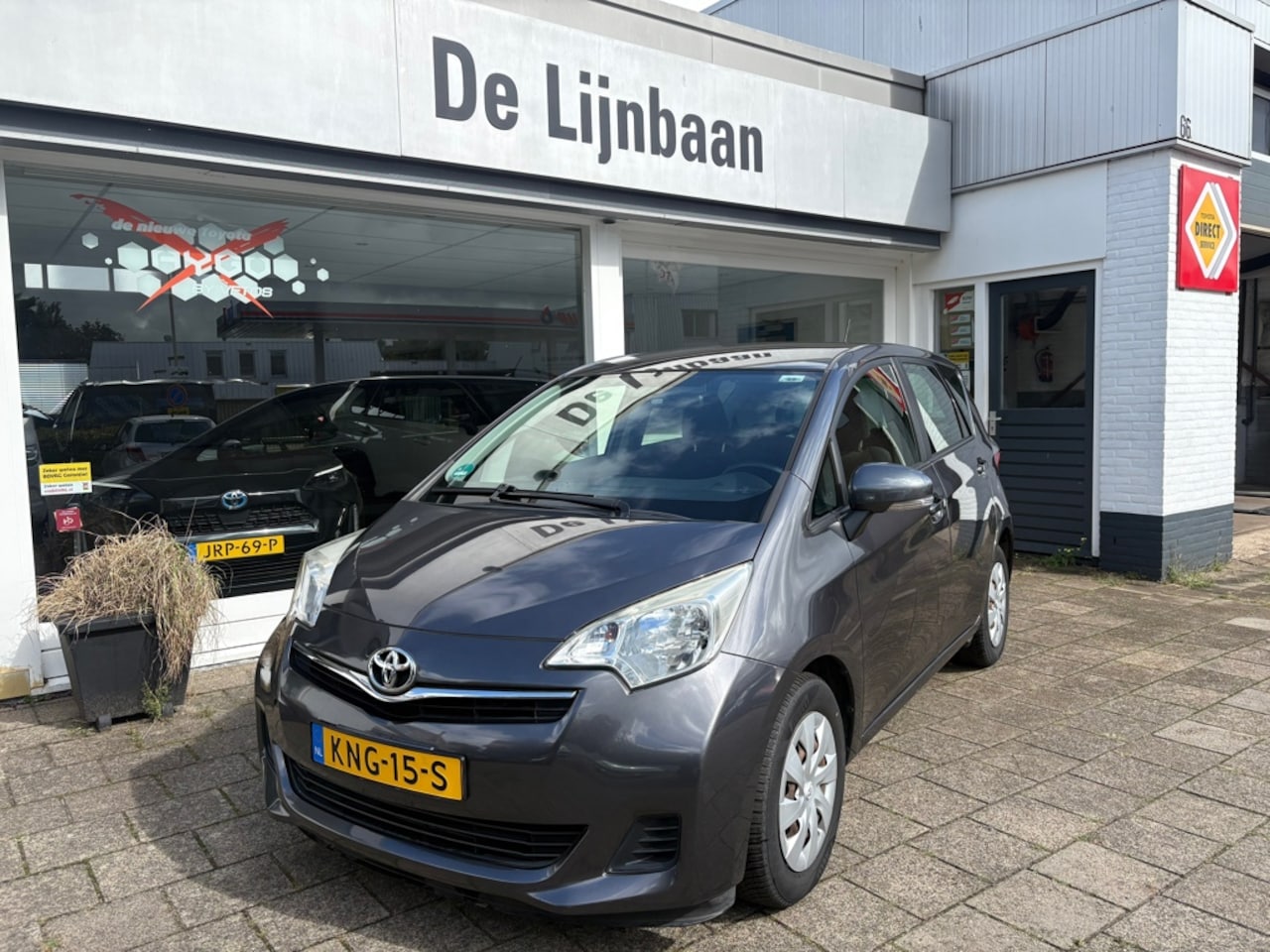 Toyota Verso S - 1.3 VVT-i Dynamic 1.3 VVT-i Dynamic - AutoWereld.nl