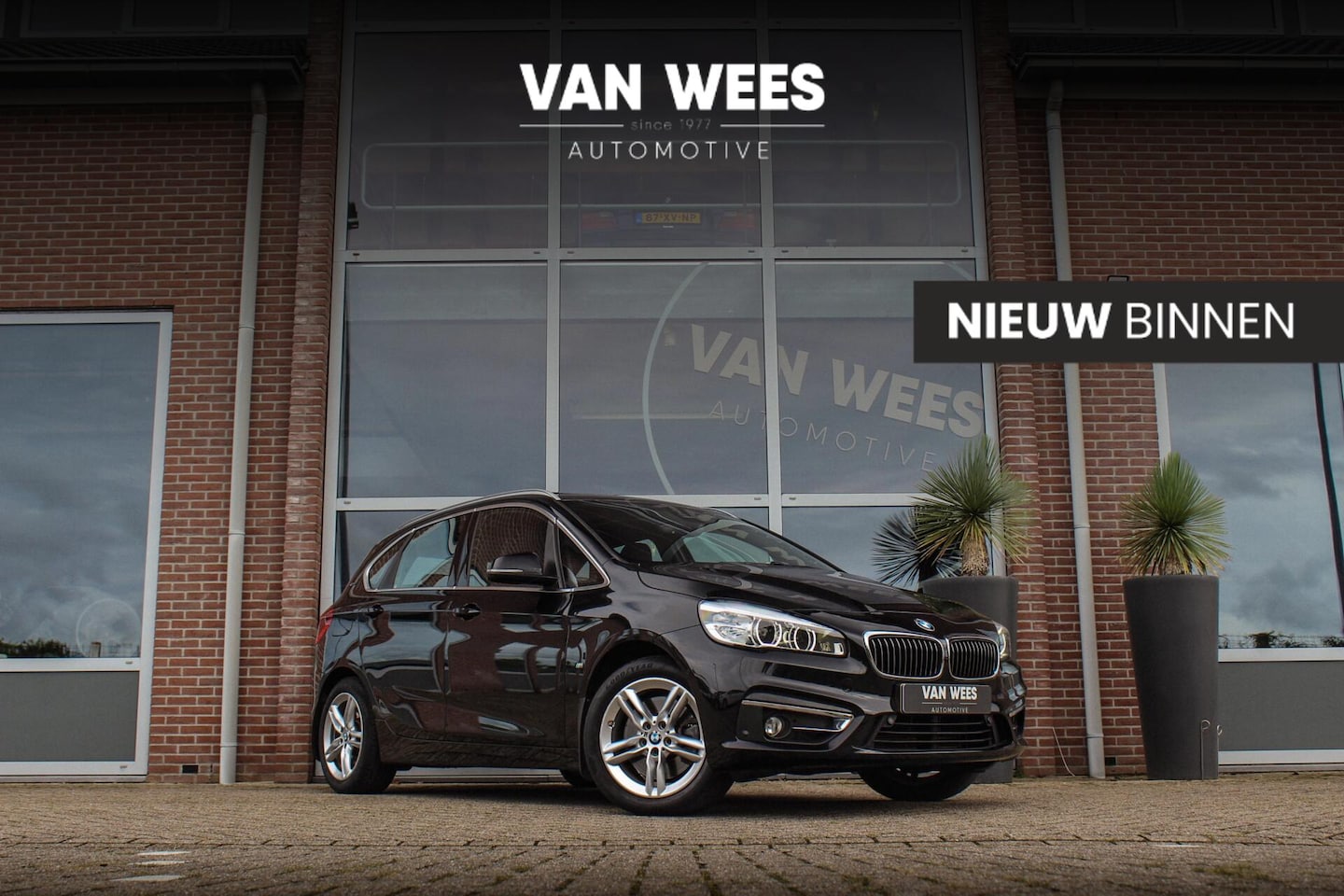 BMW 2-serie Active Tourer - 225xe Luxury | Driving Assistant Plus | Panoramadak | Fileassistent | Active Cruise contro - AutoWereld.nl