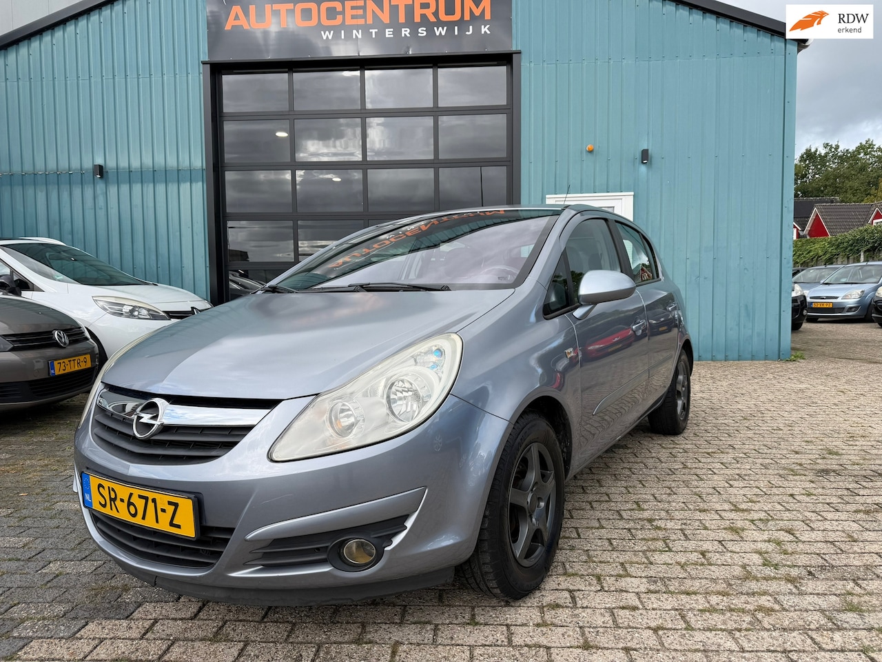 Opel Corsa - 1.2-16V Essentia 5Deurs/Airco/APK/Fietsendrager - AutoWereld.nl