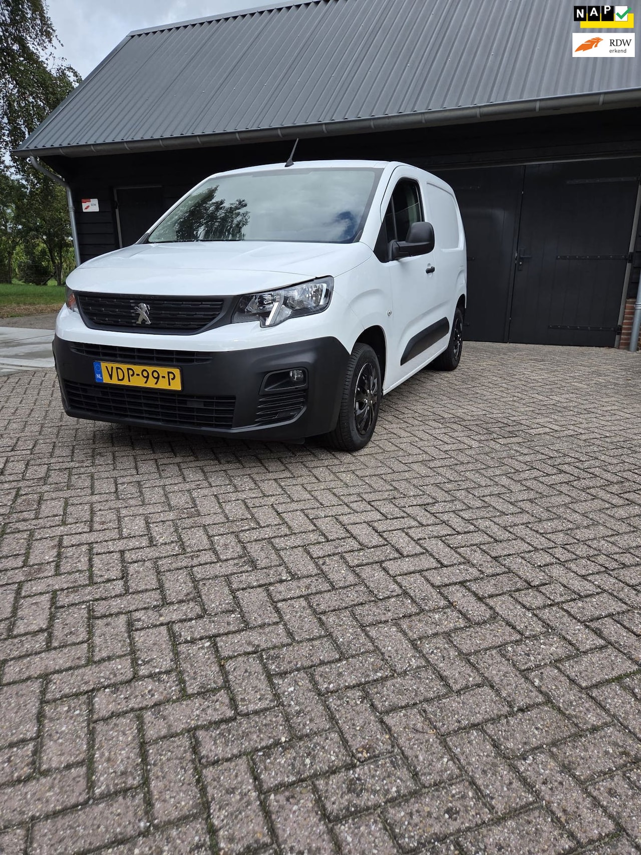 Peugeot Partner - 1.5 BlueHDI Premium 1.5 BlueHDI Premium - AutoWereld.nl