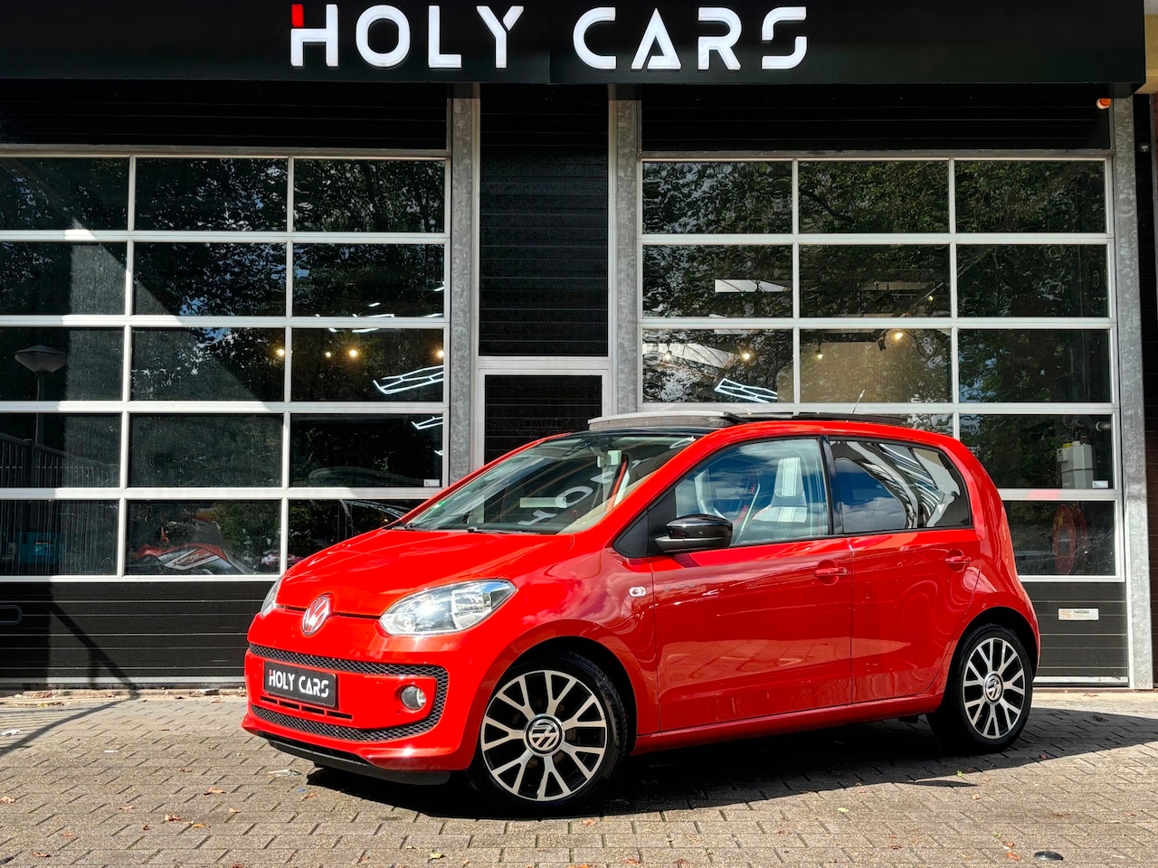 Volkswagen Up! - 1.0 cheer up! | PANO | CRUISE | PDC | - AutoWereld.nl