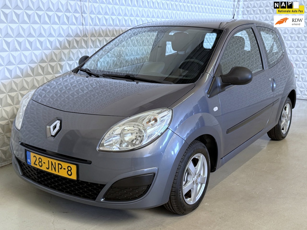 Renault Twingo - 1.2 Authentique + IJSKOUDE AIRCO! 222.000km (2009) - AutoWereld.nl