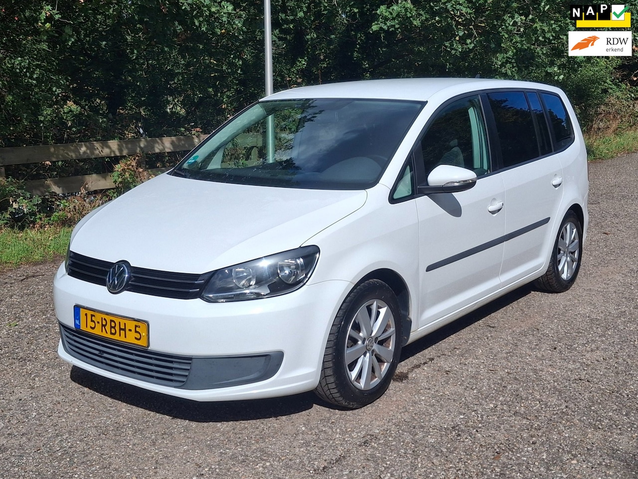 Volkswagen Touran - 1.2 TSI Trendline BlueMotion CruiseC./Navi/Bluetooth - AutoWereld.nl