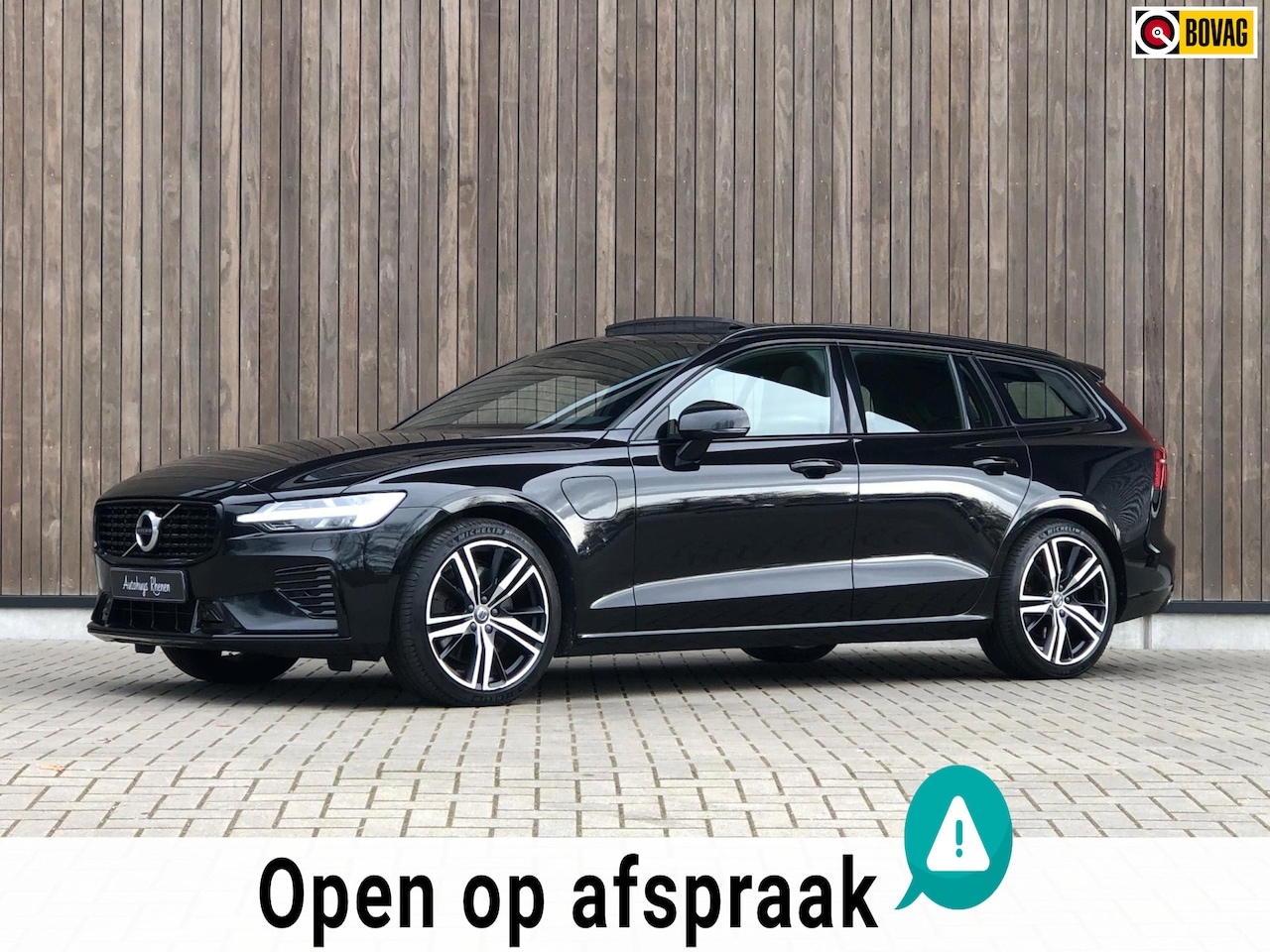 Volvo V60 - 2.0 T6 Recharge AWD R-Design|Trekhaak|Pano|Leder| - AutoWereld.nl