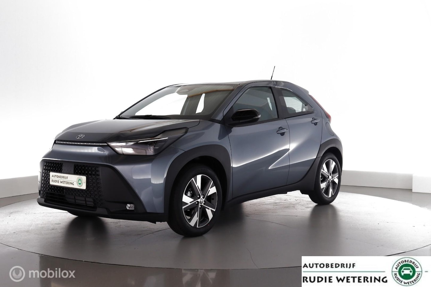 Toyota Aygo X - Hybrid 115 pulse carplay|android|dab|cam|lmv17 - AutoWereld.nl