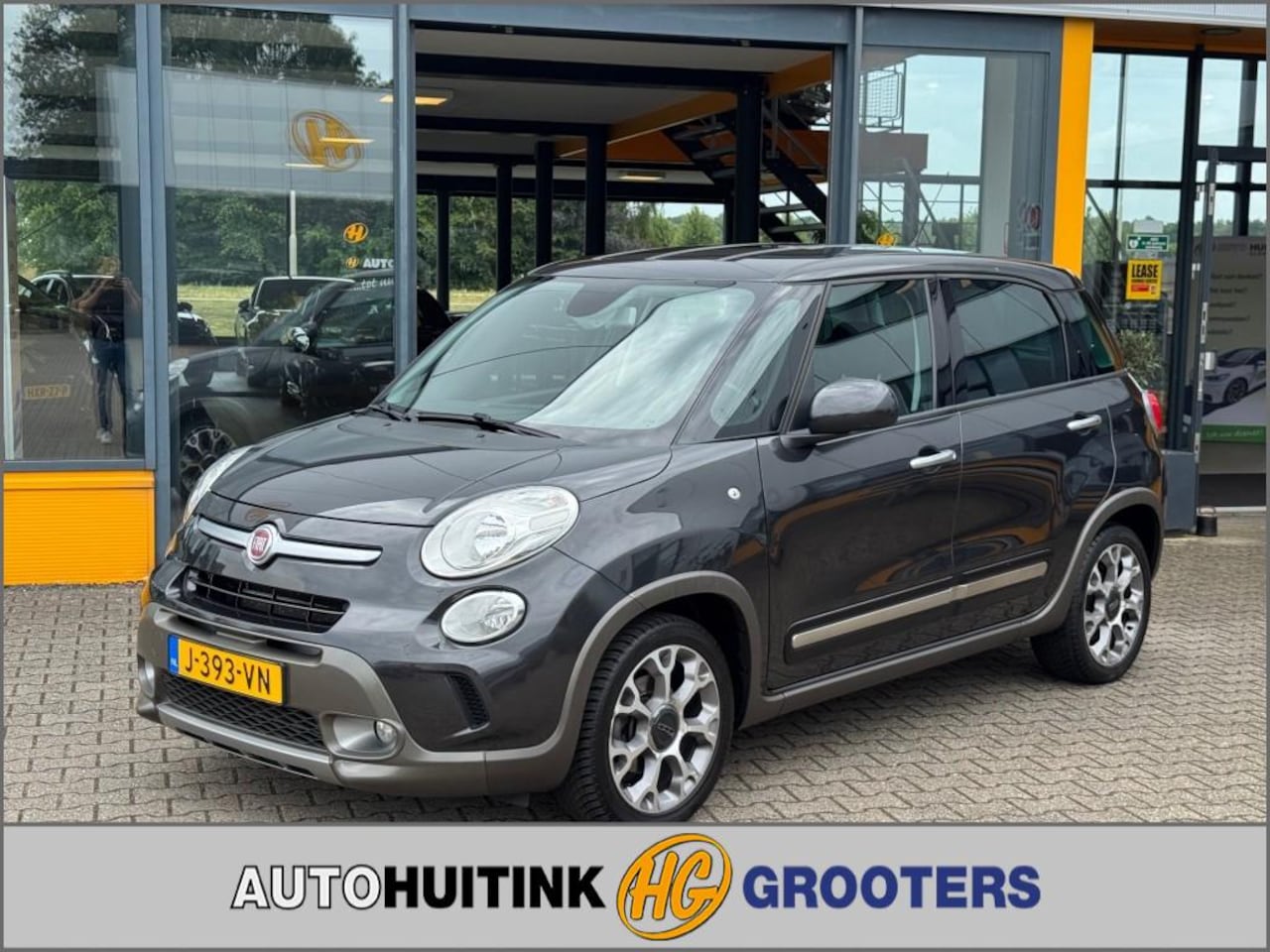 Fiat 500 L - 1.4-T-JET Lounge - climate control - sensoren - AutoWereld.nl