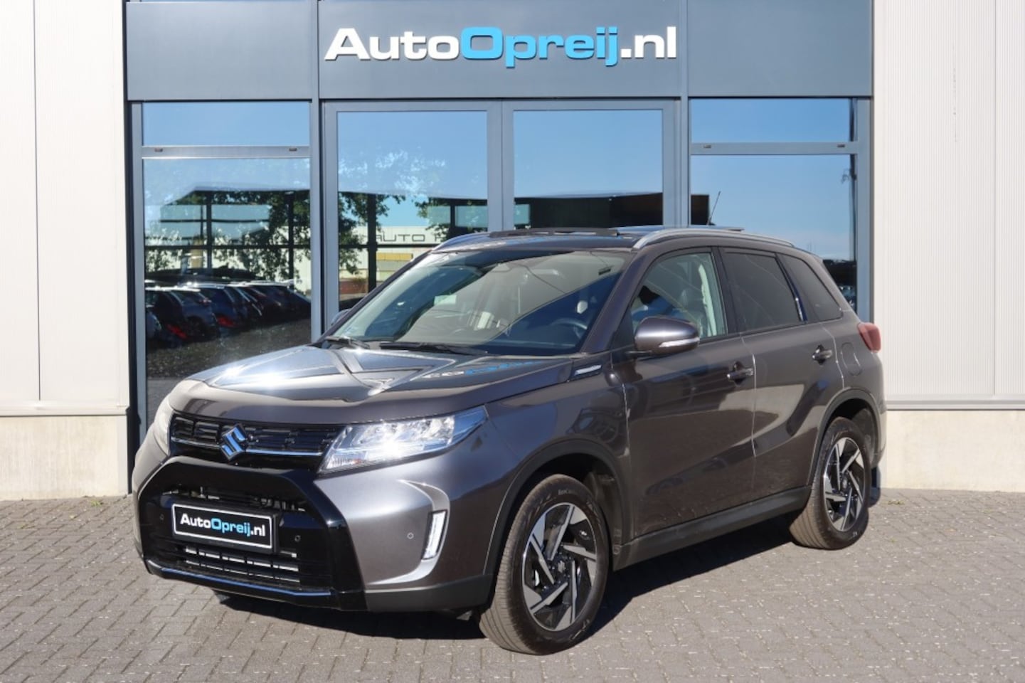 Suzuki Vitara - 1.4 Boosterjet Style Smart Hybrid 139pk NAVI, Camera, Panoramadak, Stoelverwarming - AutoWereld.nl