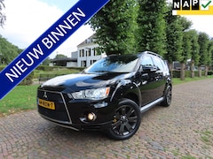 Mitsubishi Outlander - 2.0 Instyle Automaat Leer Schuif/kanteldak Ecc CruisecontrolTrekhaak Xenon Keyless Entry P