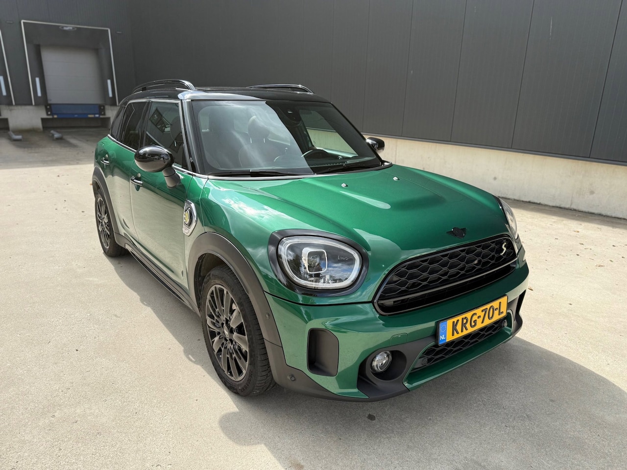 MINI Countryman - 1.5 Cooper S E ALL4 Chili - AutoWereld.nl