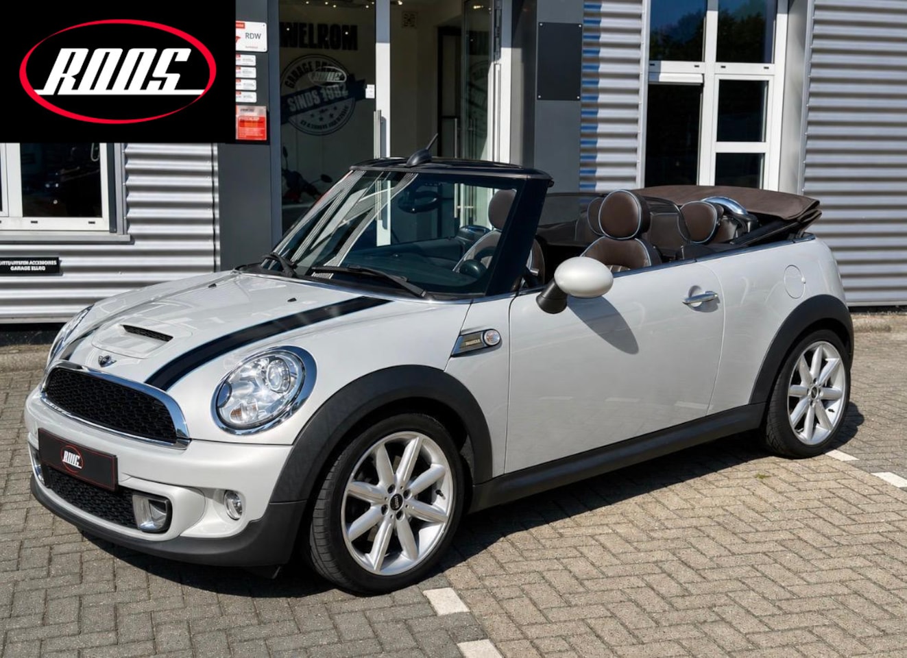 MINI Cabrio - 1.6 Cooper S Highgate uitvoering | Luxe samenstelling - AutoWereld.nl