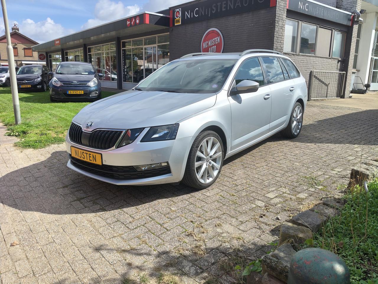 Skoda Octavia Combi - 1.0 TSI Ambition Business,Navi,Cruise,Trekhaa - AutoWereld.nl