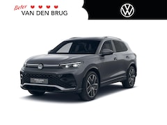 Volkswagen Tiguan - 1.5 eHybrid R-Line Edition 204pk | Wegklapbare trekhaak | Stoelverwarming | LED-Matrix | 3
