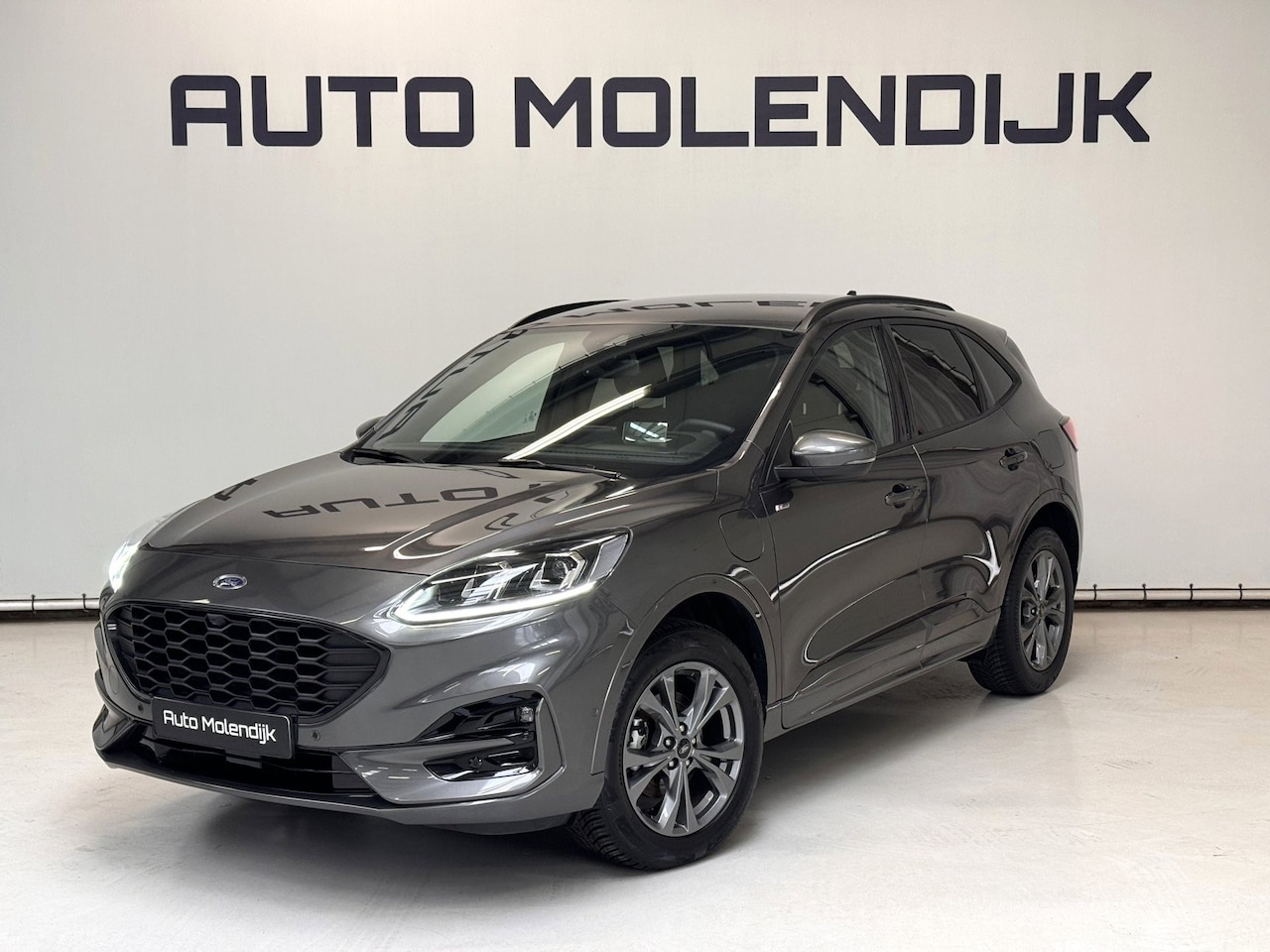 Ford Kuga - 2.5 PHEV ST-Line X / Camera / Alcantara / el klep / LED / adaptive cruise - AutoWereld.nl