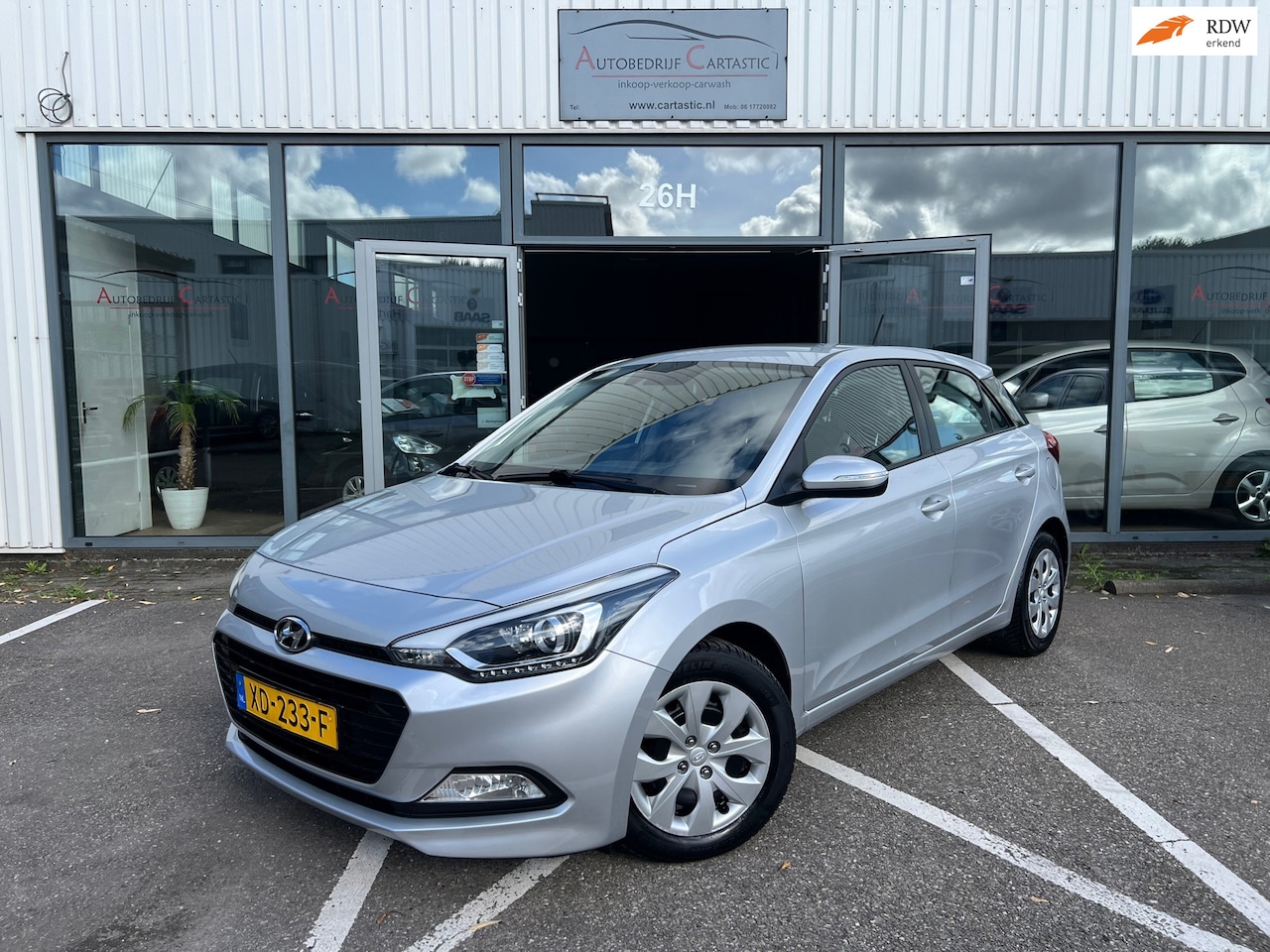 Hyundai i20 - 1.0 T-GDI Comfort NAVI | CRUISE | CLIMA | CAMERA | PDC | ONDERHOUDEN | NAP | APK | - AutoWereld.nl