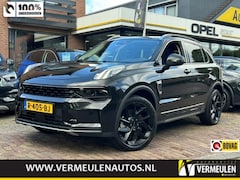 Lynk & Co 01 - 1.5 261PK Plug-in Hybrid Black Edition Automaat + 20''/ Navi/ Clima/ Ad.Cruise/ Panorama/