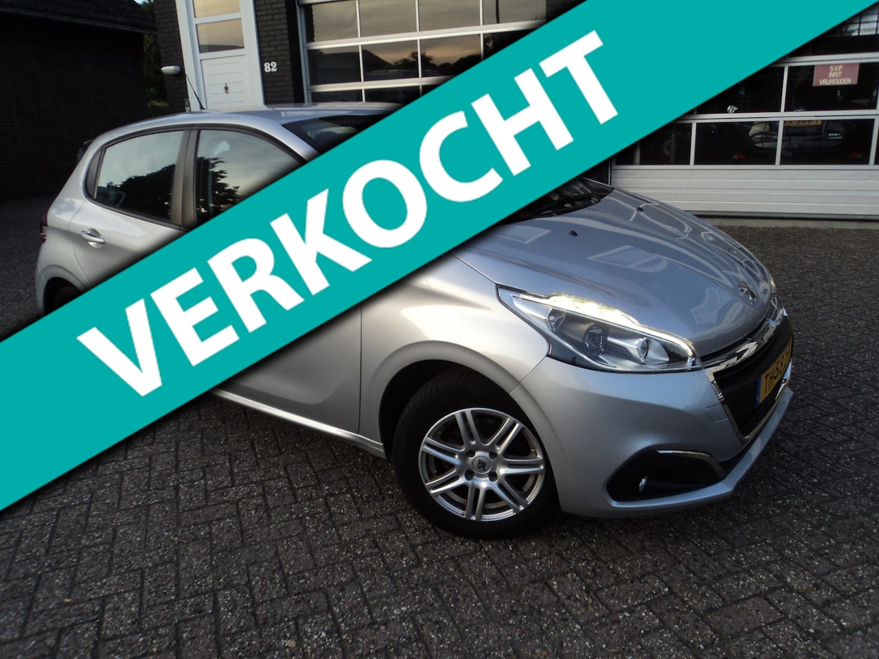Peugeot 208 - 1.2 PureTech Blue Lion 1.2 PureTech Blue Lion - AutoWereld.nl