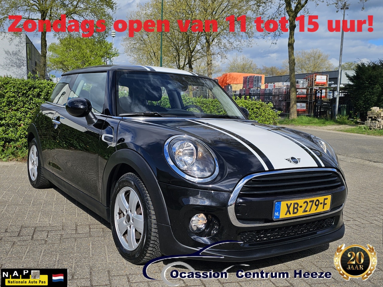 MINI Cooper - Mini 1.5 Cooper! Airco! Lm Velgen! Navi! NL auto! Apk 8-2027! SUMMER SALE! - AutoWereld.nl