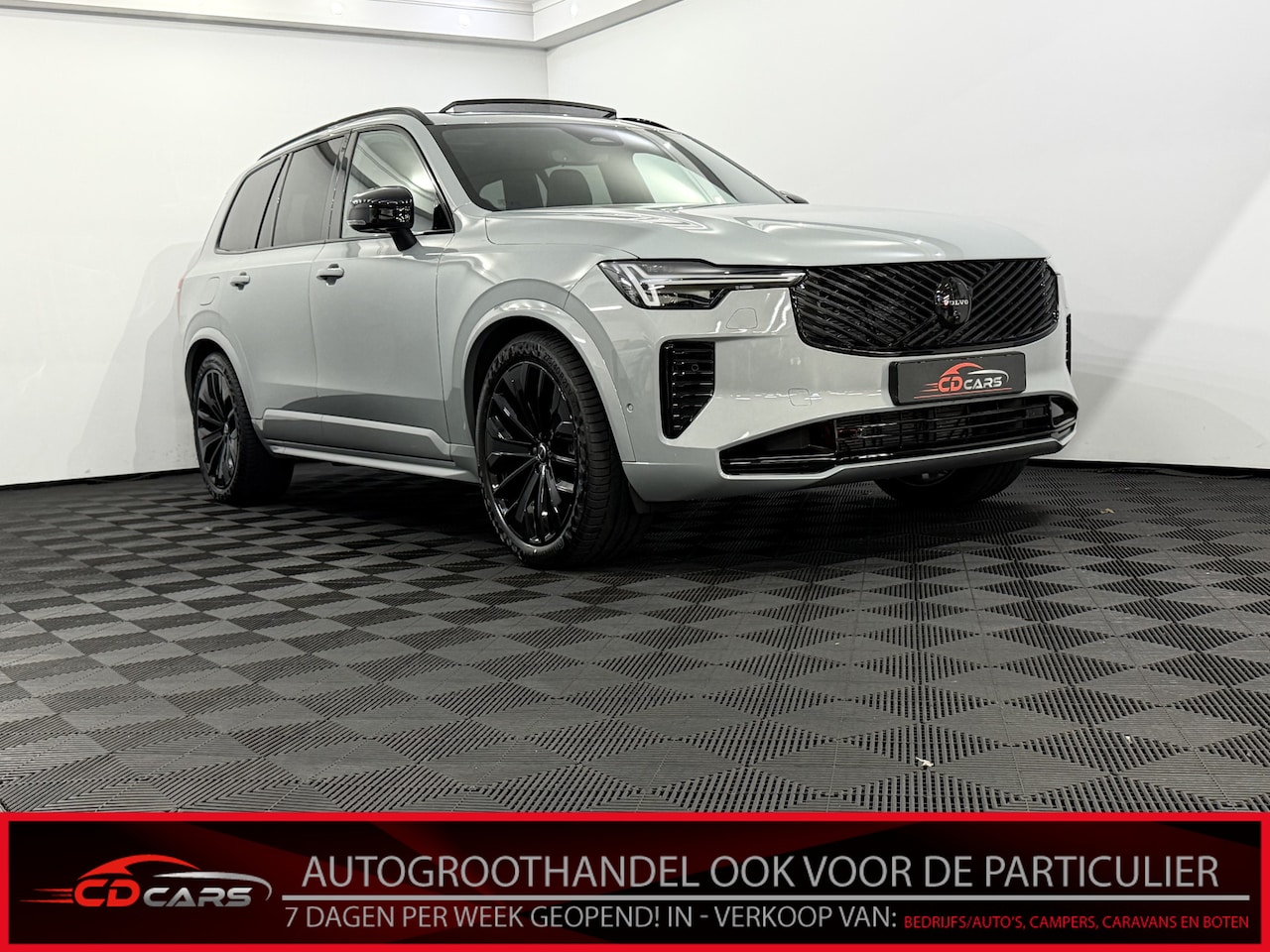 Volvo XC90 - 2.0 T8 Plug-in hybrid AWD Plus Black Edition Panoramadak, Elektrische trekhaak, Bower&Wilk - AutoWereld.nl