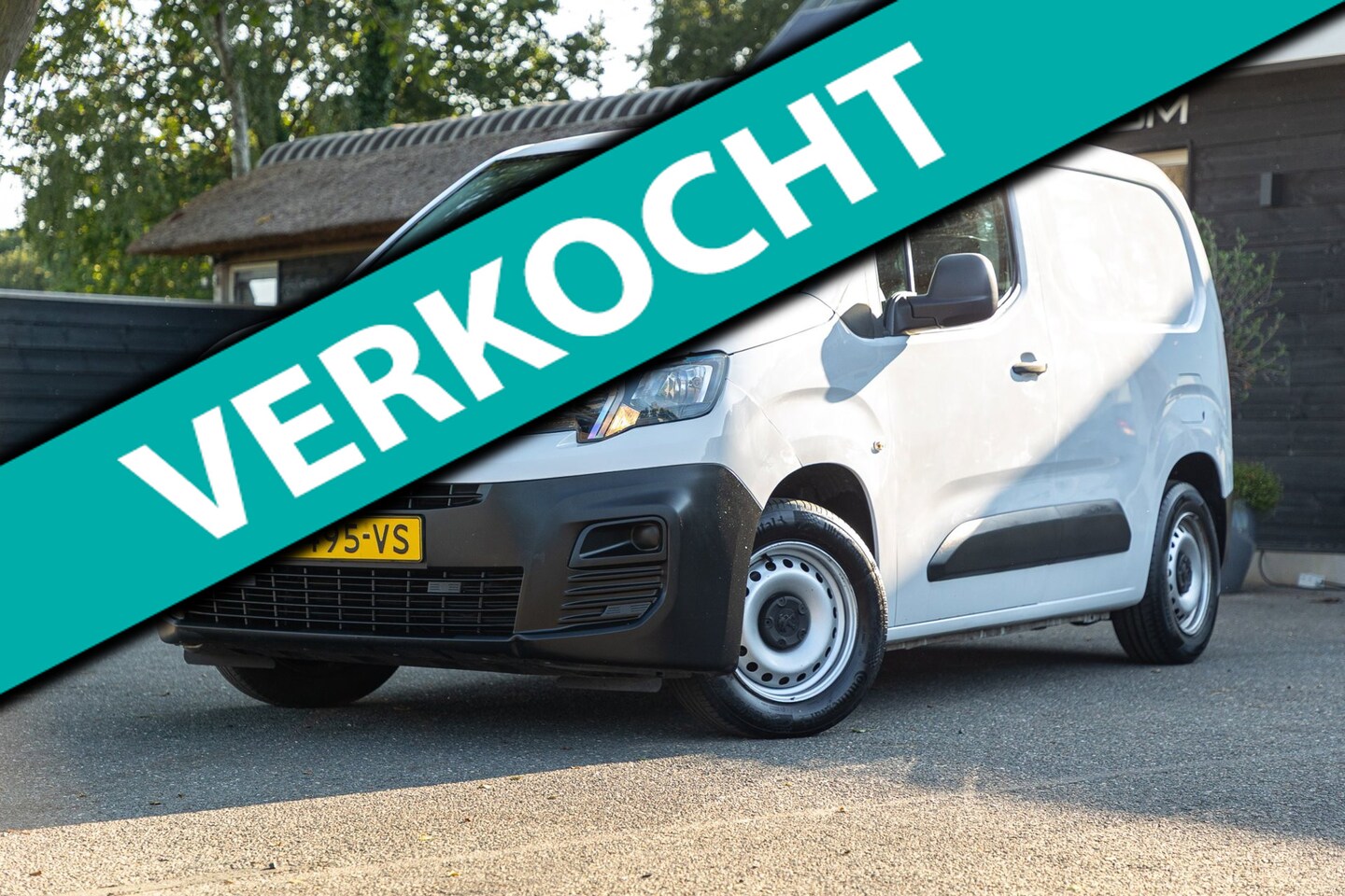 Peugeot Partner - 1.6 BlueHDI Pro Trekhaak I Airco I Bluetooth I Betimmering I NAP I BTW - AutoWereld.nl