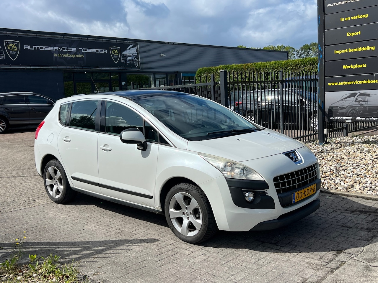 Peugeot 3008 - 1.6 VTi Première / head-up display / cruise / trekhaak. - AutoWereld.nl