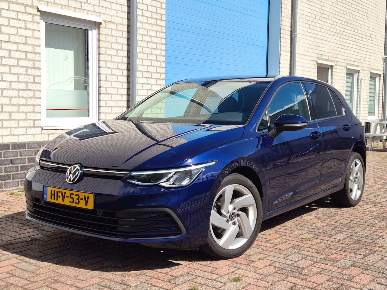 Volkswagen Golf - 1.0 TSI Airco-Cruise-led-Apple Carplay-Pdc - AutoWereld.nl