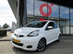 Toyota Aygo - 1.0-12V Comfort | AIRCO | DEALER ONDERHOUDEN | LICHTMETALEN WIELEN |
