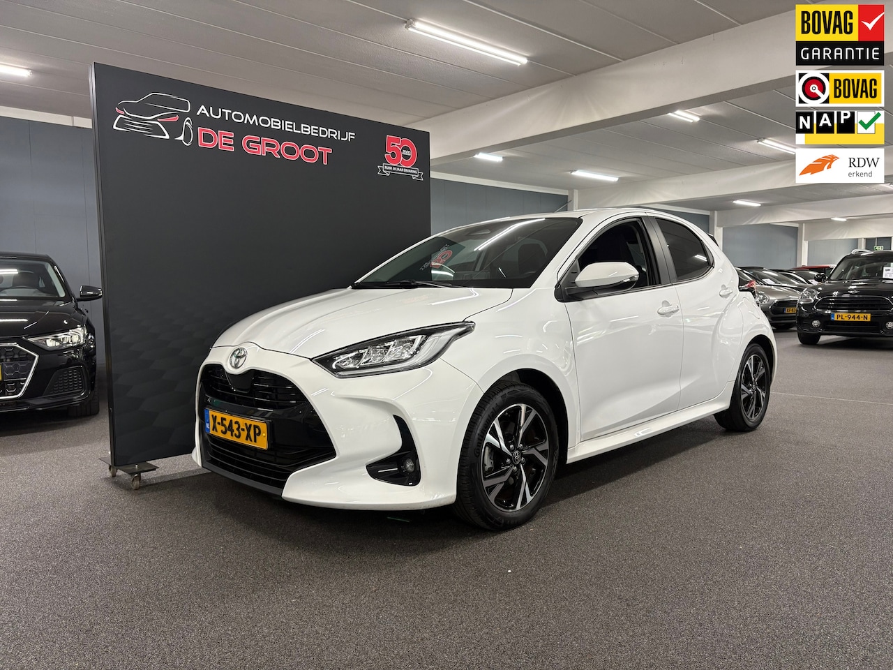 Toyota Yaris - 1.5 Hybrid 115 First Edition/ NL auto/ Automaat/ Achteruitrijcamera - AutoWereld.nl