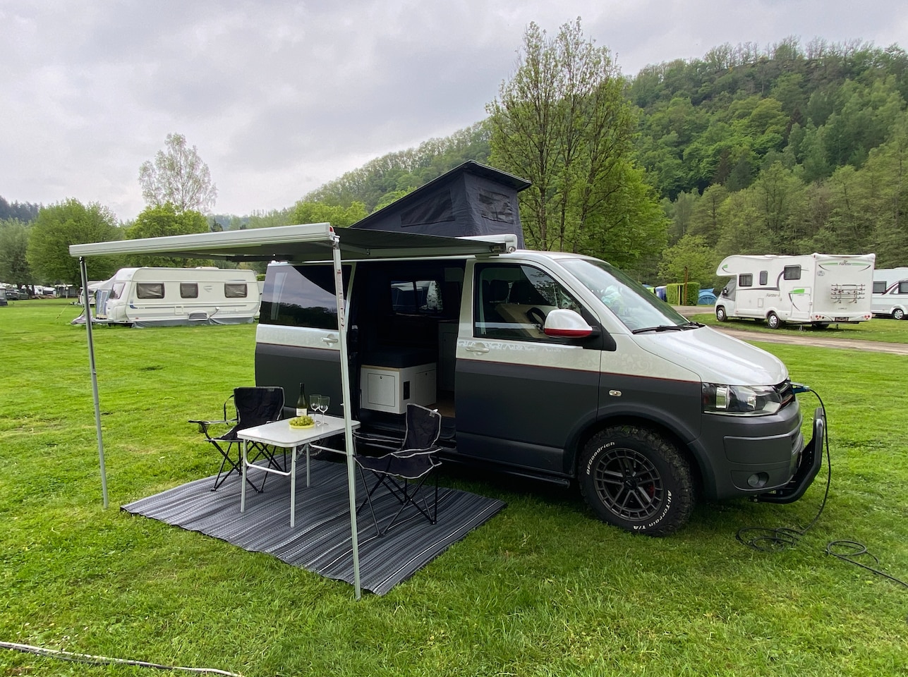 Volkswagen Transporter - Stoere Off-Grid T-Edition Camper T5.1 / 2.0 TDI / bj. 2015 / 88.385km - AutoWereld.nl