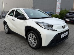 Toyota Aygo X - 1.0 VVT-i MT Play|Line assist| Cruise Contr|Airco