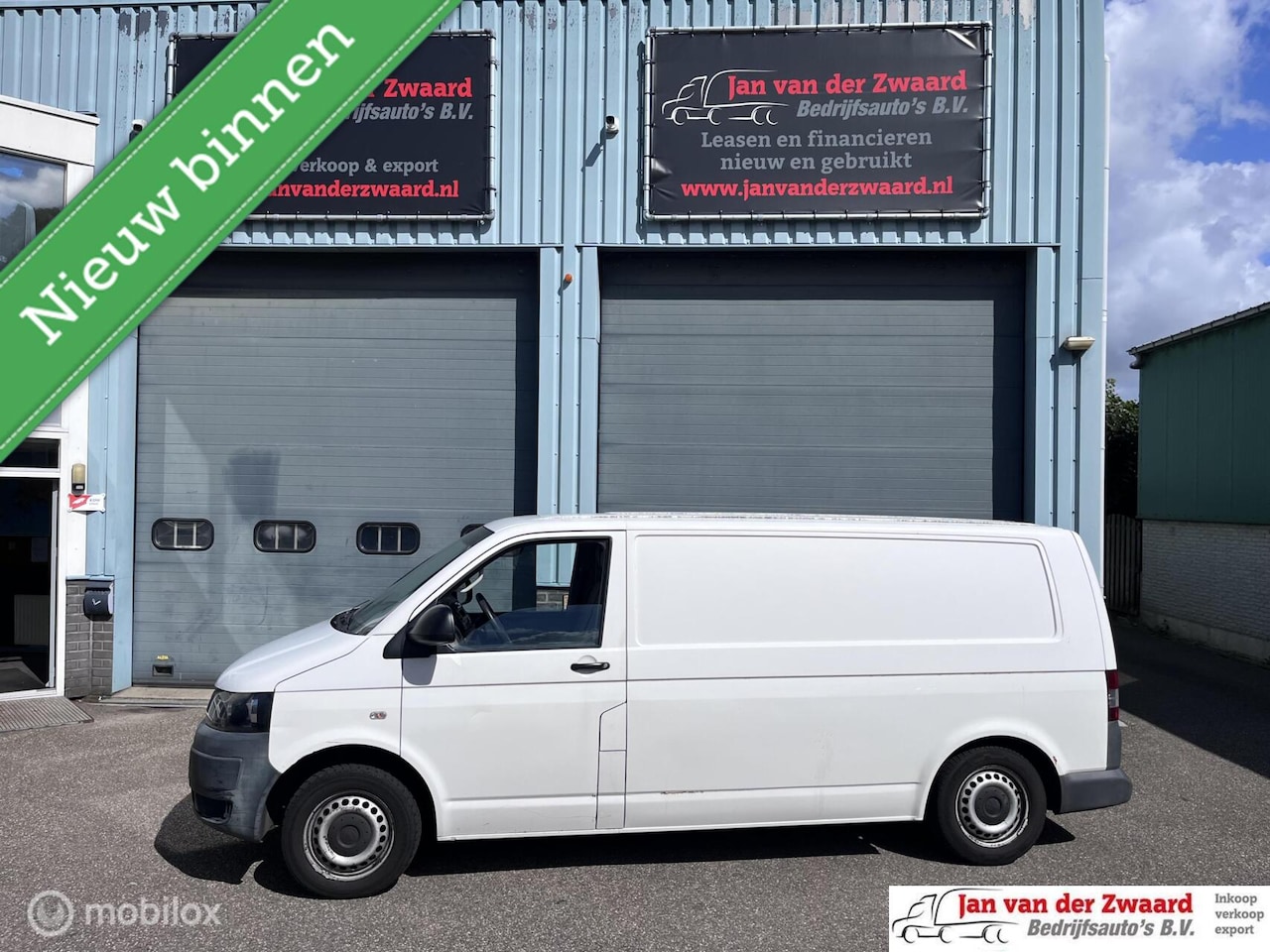 Volkswagen Transporter - 2.0 TDI L2H1 2.0 TDI L2H1 - AutoWereld.nl