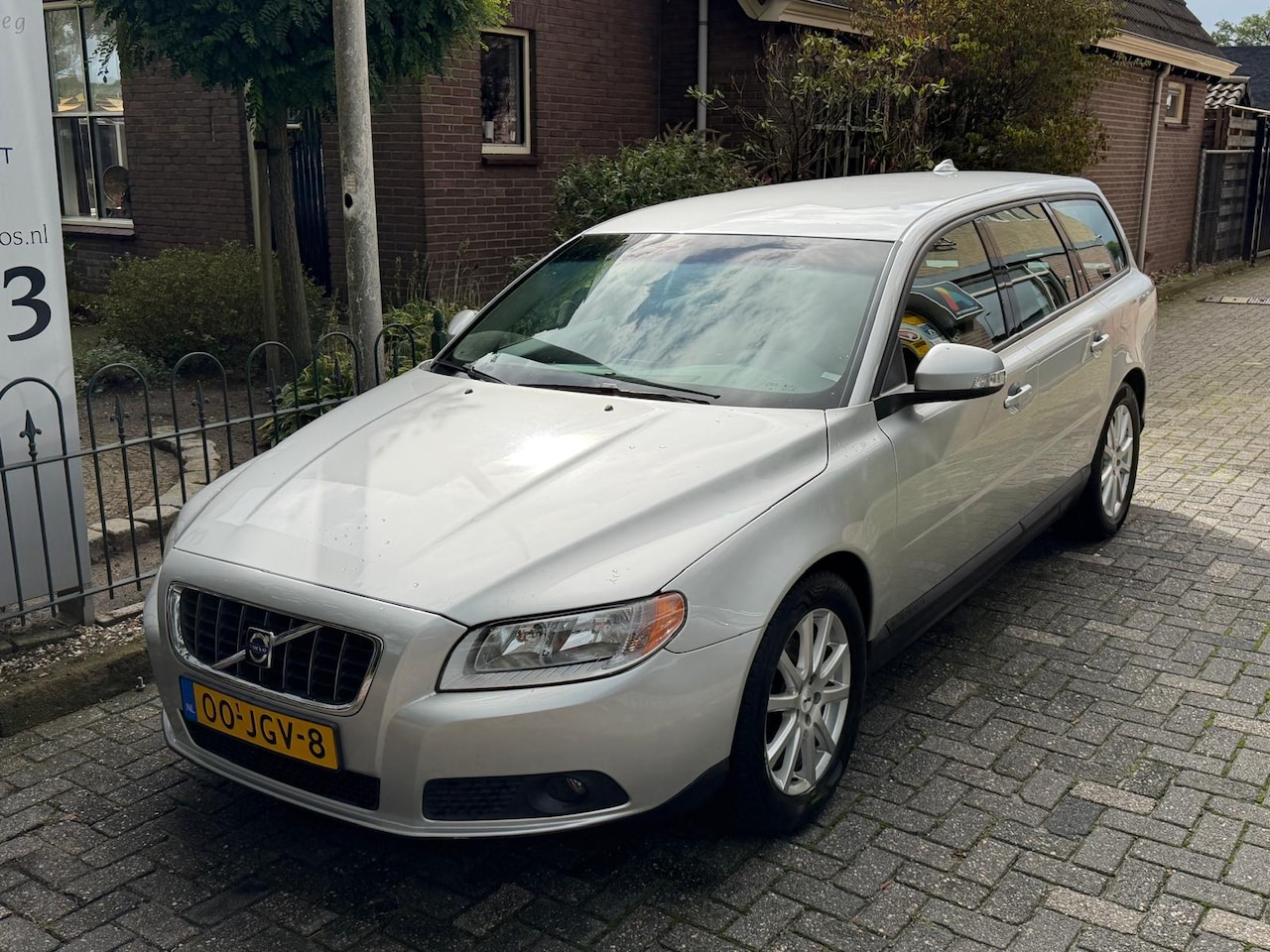 Volvo V70 - 2.4D Limited Edition 2.4D Limited Edition - AutoWereld.nl