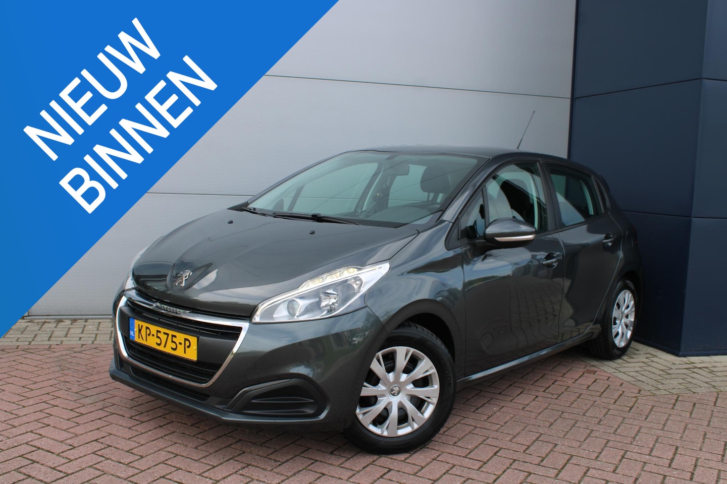 Peugeot 208 - 1.2 PureTech Active Automaat Airco Cruise 71.541km dealer onderhouden - AutoWereld.nl