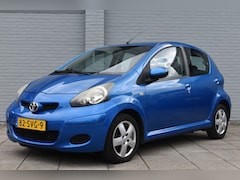 Toyota Aygo - 1.0-12V Comfort Navigator Automaat 68pk | Dealer onderhouden | Airco | Elektrische ramen v