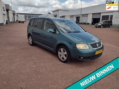 Volkswagen Touran - 2.0-16V FSI Highline MOOIE AUTO BEL 0619590613 5 DRS AIRCO