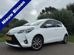 Toyota Yaris - 1.5 Hybrid Dynamic Automaat / Camera / Navi / Clima / 2e Eigenaar / 15" Velgen / Cruise /