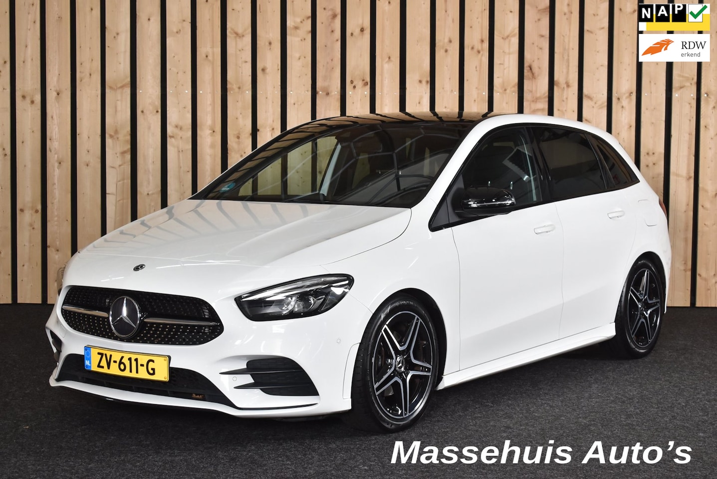 Mercedes-Benz B-klasse - 180 Business Solution AMG Trekhaak Panoramadak CarPlay 1e eig. LED Virtual Nwe APK - AutoWereld.nl