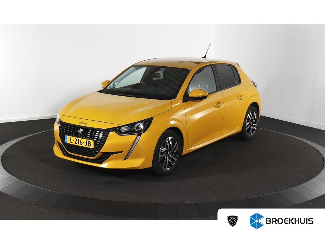 Peugeot 208 - 1.2 PureTech Allure | Climate Control | Cruise Control | Carplay | Getint Glas | Achterban - AutoWereld.nl
