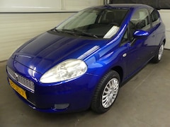 Fiat Punto Evo - 1.2 Active - Airco - Weinig Km Nap - 1e Eigenaar