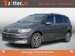 Volkswagen Touran - 1.4 TSI Connected Series 7-Persoons Navigatie, ACC, LED,