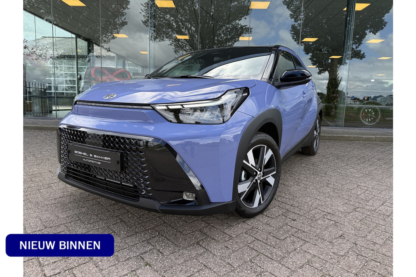 Toyota Aygo X - Hybrid 115 pulse Automaat ** Stoelverwarming ** Camera ** Carplay ** - AutoWereld.nl