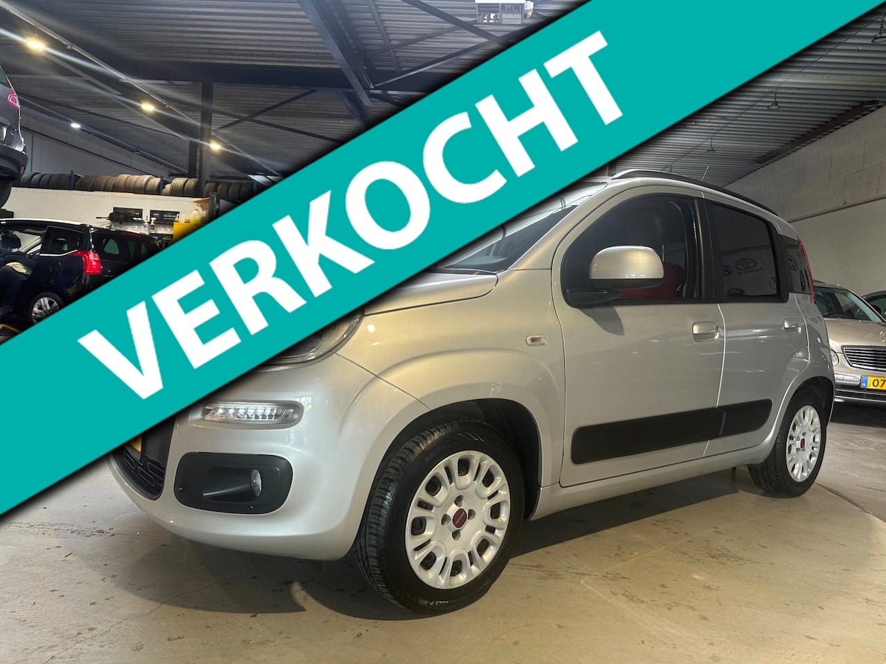 Fiat Panda - 0.9 TwinAir Lounge/Airco/Trekhaak/Apk nieuw bij aflevering - AutoWereld.nl