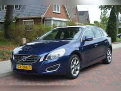 Volvo V60 - 1.6 T3 Ocean Race /dealer onderhouden