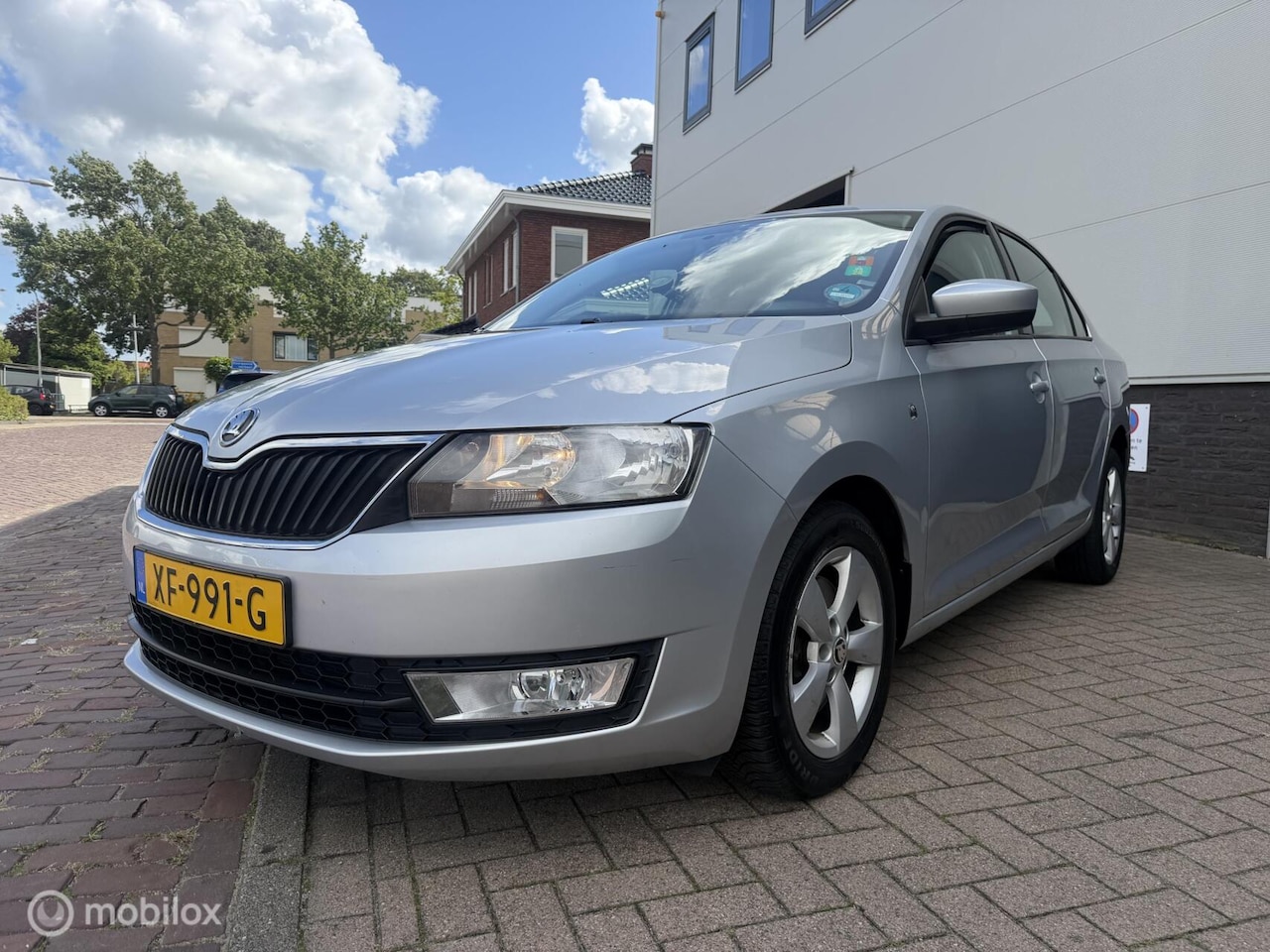 Skoda Rapid - 1.4 TSI Greentech Elegance AUTOMAAT/ TREKHAAK - AutoWereld.nl