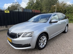 Skoda Octavia Combi - 1.5 TSI DSG Greentech Business Edition Carplay